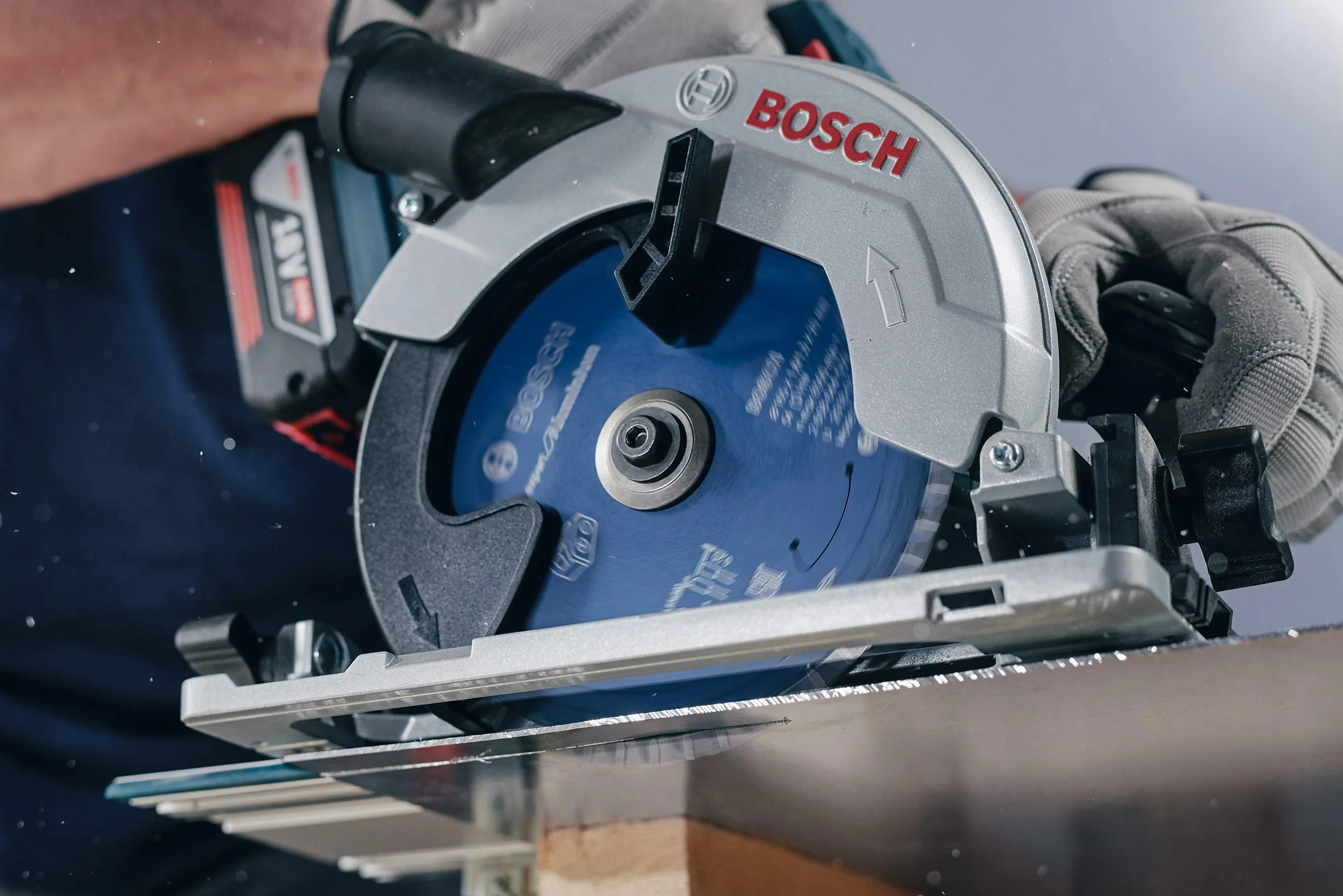 Bosch Professional Piła tarczowa Expert for Aluminium 160 x 20 x 1,8 mm 54 zęby