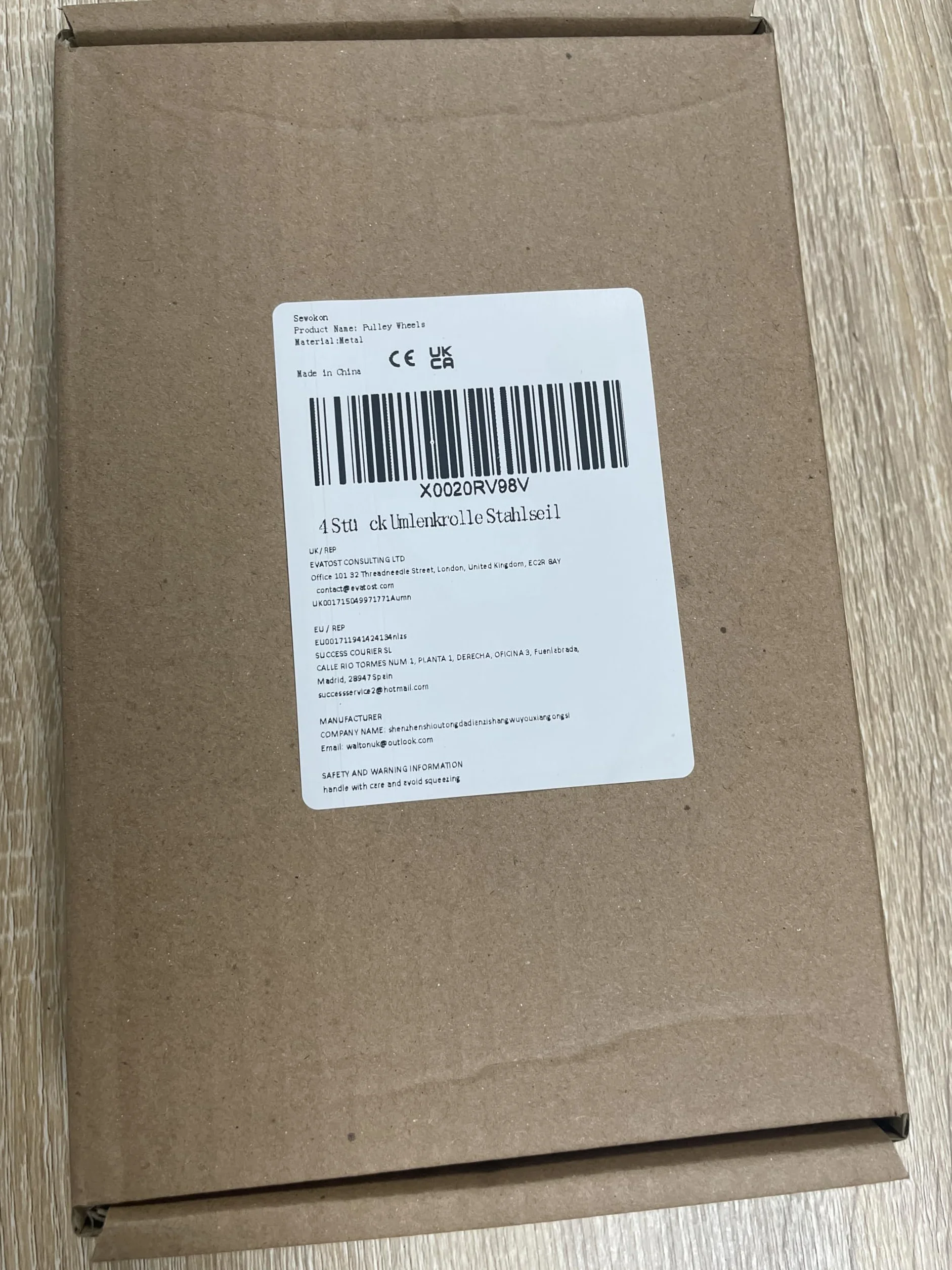 4 sztuki bloczków do lin, koła z rowkiem V ze stali, bloczki kierownicze, nośność 200 kg, bloczki do lin stalowych, bloczki z łożyskami kulkowymi, bloczki ze stali nierdzewnej, mini bloczki.