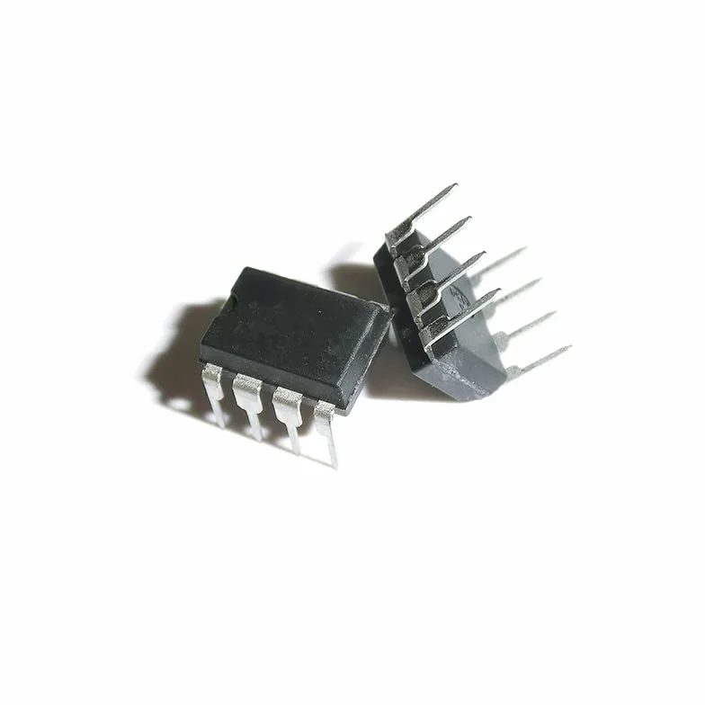 5 szt. 3A1065ELJ ICE3A1065ELJ DIP8