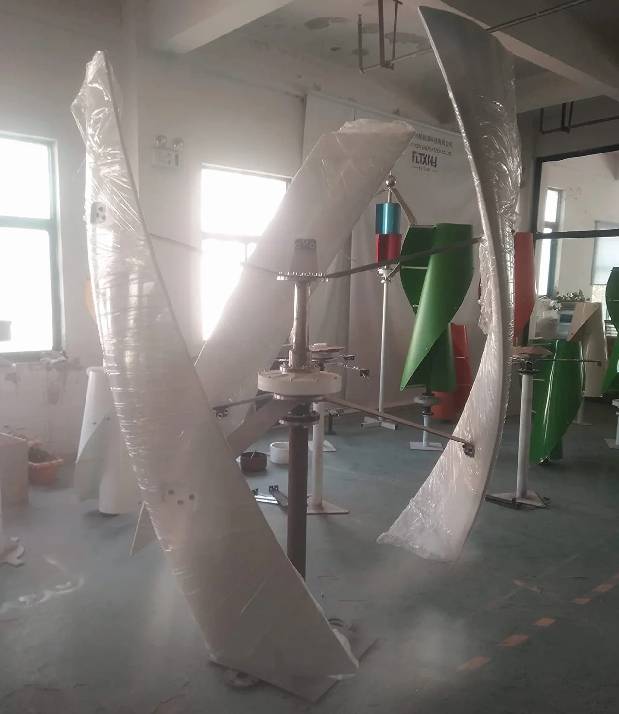 8KW Maglev Generator turbiny wiatrowej 3 łopaty Oś pionowa Zestaw z kontrolerem ładowania 220V