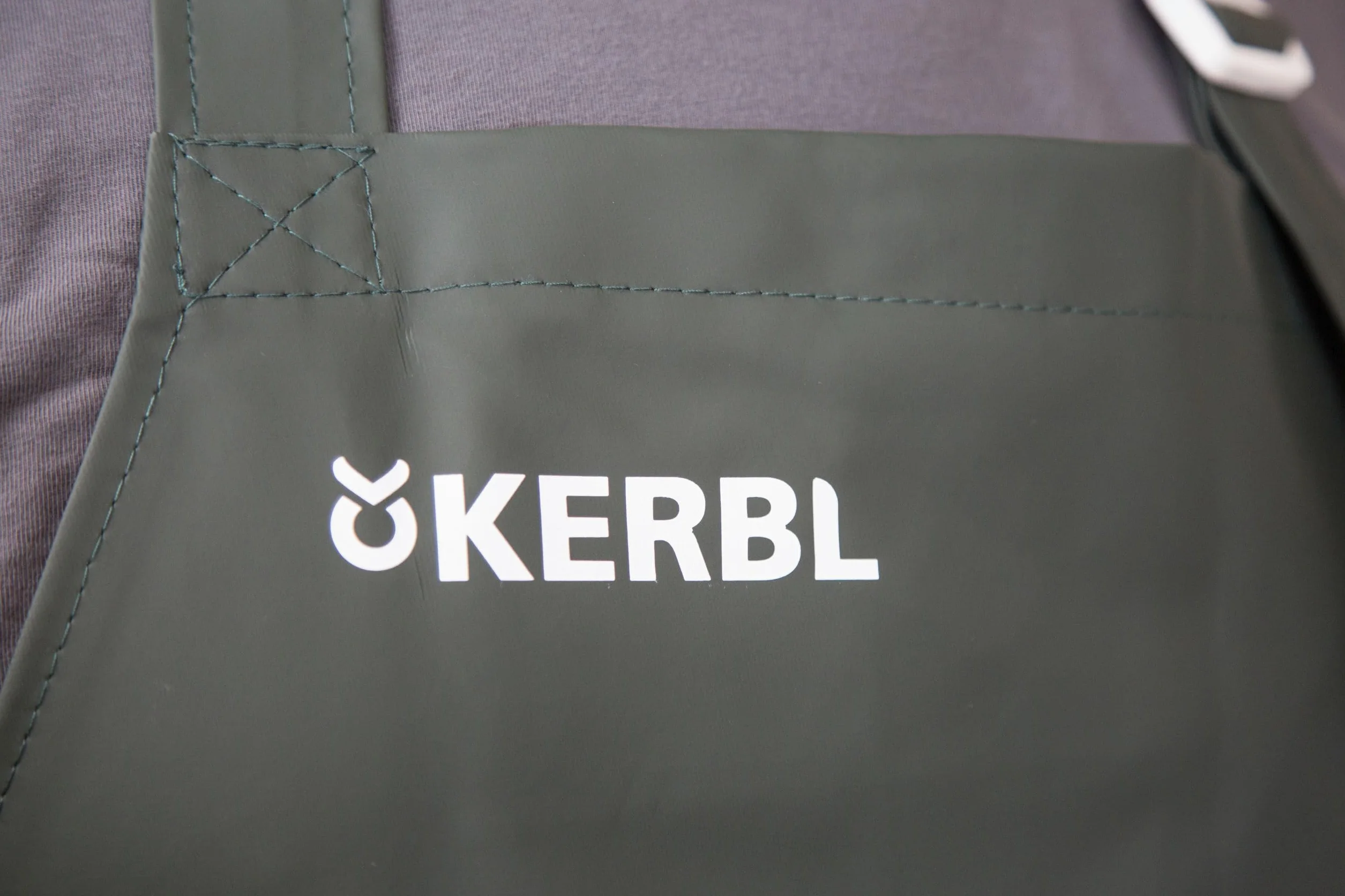 Kerbl Premium Milking Apron, szer. 125 x 118 cm Wodoodporny