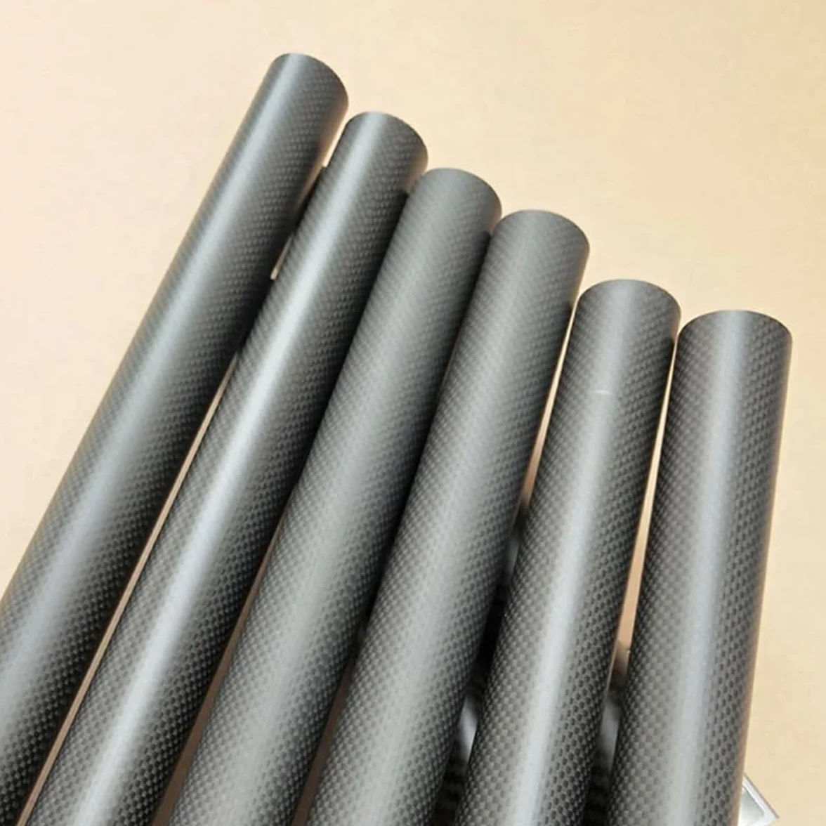 Rura z włókna węglowego 600mm 3K splot płaski matowa 8mm 10mm 12mm 16mm 18mm 20mm 22mm 25mm 30mm wysoka wytrzymałość lekka